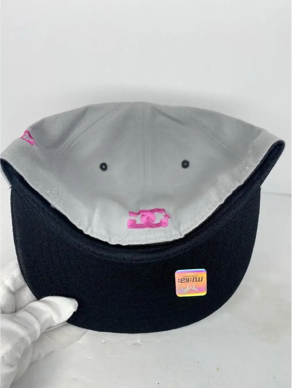 DC Shoes Mu:ka: 6 7/8 Hat Fitted Pink Big Logo Y2K Skater Gray/BK